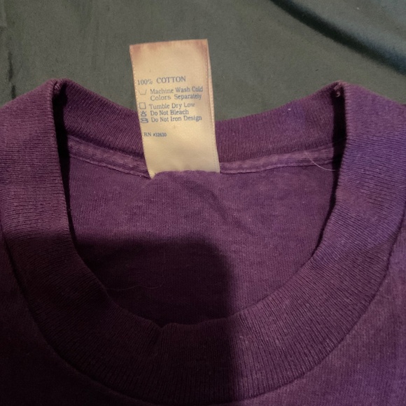 ‘AH CEST LAMORE  ‘’  PEPE LE PEW VINTAGE TSHIRT size  X LARGE - Picture 4 of 8